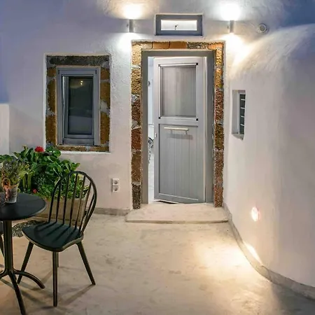 Evnoikon Ii Amazing Jacuzzi-cave House In Holiday home